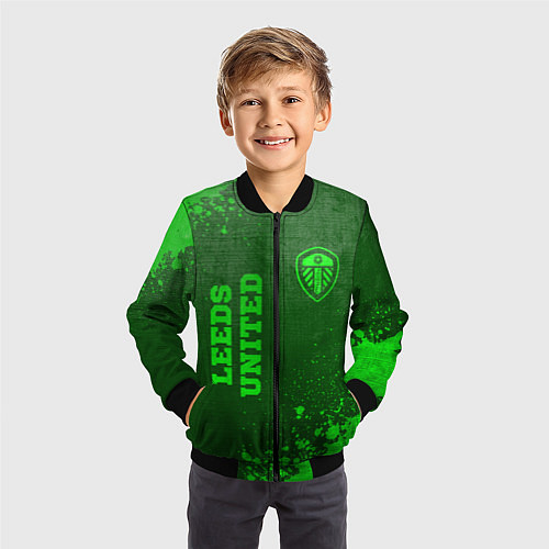 Детский бомбер Leeds United - green gradient вертикально / 3D-Черный – фото 3