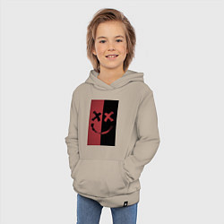 Толстовка детская хлопковая Улыбка на красно-черном фоне, цвет: миндальный — фото 2