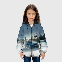 Куртка с капюшоном детская Крутая бэха мчится по лесной дороге, цвет: 3D-черный — фото 2