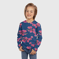 Лонгслив детский Веточки айвы с розовыми цветами на синем фоне, цвет: 3D-принт — фото 2