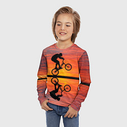 Лонгслив детский Велосипедист в отражении, цвет: 3D-принт — фото 2