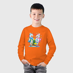Лонгслив хлопковый детский Семья снеговиков, цвет: оранжевый — фото 2