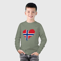 Лонгслив хлопковый детский Сердце - Норвегия, цвет: авокадо — фото 2