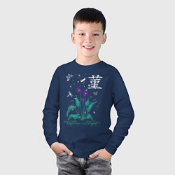 Лонгслив хлопковый детский Фиалка среди бабочек и падающего снега, цвет: тёмно-синий — фото 2