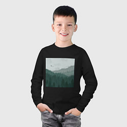 Лонгслив хлопковый детский Туманные холмы и лес, цвет: черный — фото 2