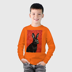 Лонгслив хлопковый детский Черный кролик на красном фоне, цвет: оранжевый — фото 2