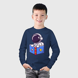 Лонгслив хлопковый детский Космонавт с книгой, цвет: тёмно-синий — фото 2