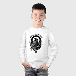Лонгслив хлопковый детский Готическая ворона сидит на ветке, цвет: белый — фото 2