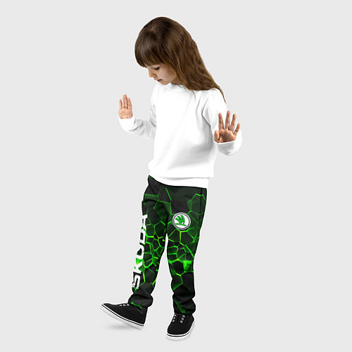 Детские брюки Skoda: Неоновые трещины / 3D-принт – фото 3