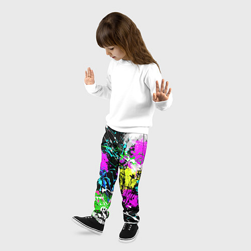 Детские брюки Разноцветные пятна краски на черном фоне / 3D-принт – фото 3