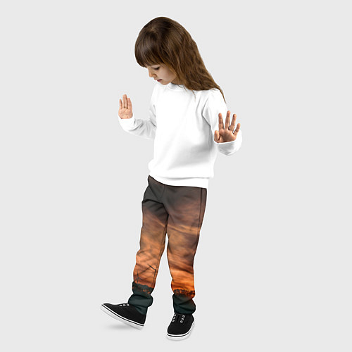 Детские брюки Закатное небо и природа - Оранжевый / 3D-принт – фото 3