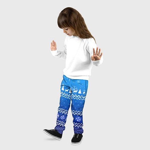 Детские брюки Новогодний узор на синем фоне / 3D-принт – фото 3