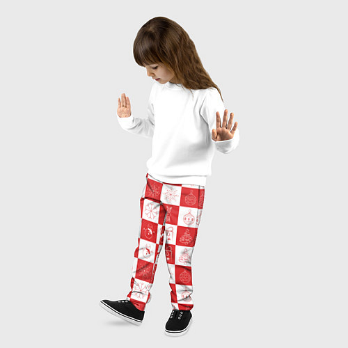 Детские брюки Красно-белые квадраты с шариками и снежинками / 3D-принт – фото 3