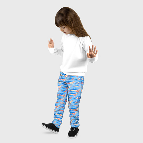 Детские брюки Плывущие девушки на голубом фоне / 3D-принт – фото 3