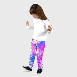 Брюки детские Разбрызганная фиолетовая краска - светлый фон, цвет: 3D-принт — фото 2