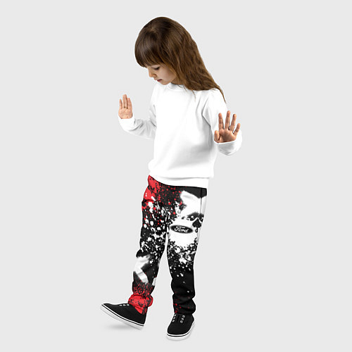 Детские брюки Форд на фоне граффити и брызг красок / 3D-принт – фото 3