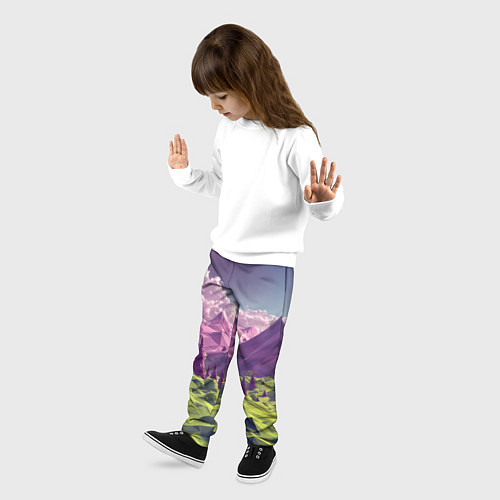 Детские брюки Геометрический зеленый пейзаж и фиолетовые горы / 3D-принт – фото 3