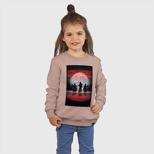 Детский свитшот Очень странные дела / Пыльно-розовый – фото 3