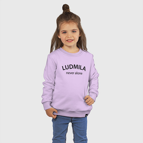 Детский свитшот Ludmila never alone - motto / Лаванда – фото 3