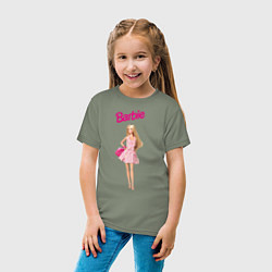 Футболка хлопковая детская Барби на прогулке, цвет: авокадо — фото 2