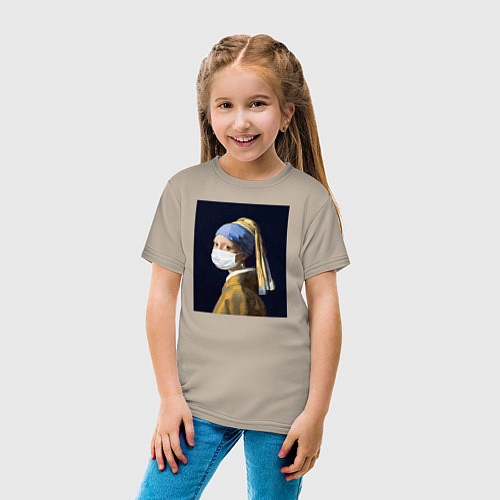 Детская футболка Девушка с жемчужной сережкой / Миндальный – фото 4
