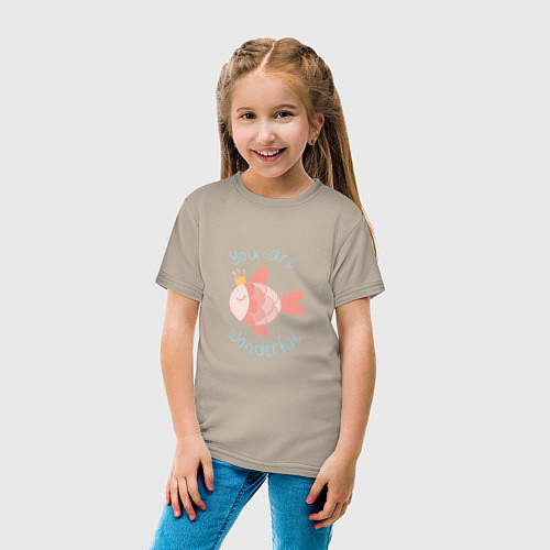 Детская футболка Золотоя рыбка / Миндальный – фото 4