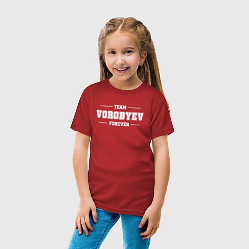 Детская футболка Team Vorobyev forever - фамилия на латинице / Красный – фото 4