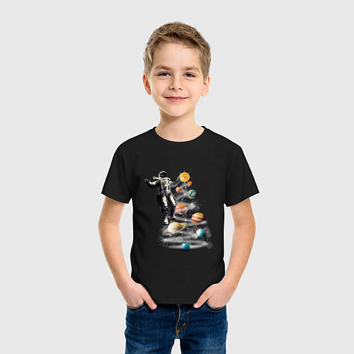 Детская футболка Космический дед мороз и ёлка из планет / Черный – фото 3