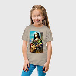 Футболка хлопковая детская Мона Лиза лабает на гитаре, цвет: миндальный — фото 2