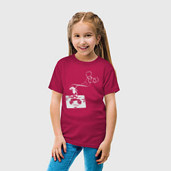 Футболка хлопковая детская Cassette music, цвет: маджента — фото 2
