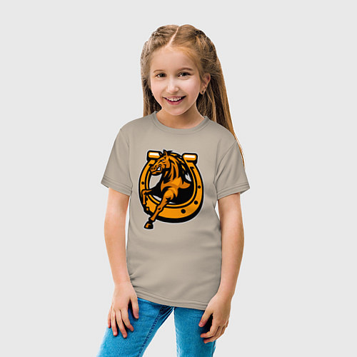 Детская футболка Лошадь и подкова / Миндальный – фото 4