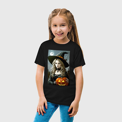 Детская футболка Ведьма держит тыкву - хэллоуин / Черный – фото 4