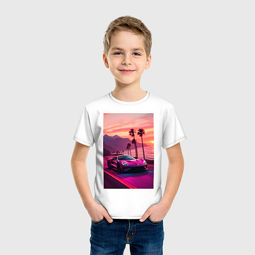 Детская футболка Суперкар едет около океана / Белый – фото 3