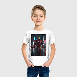 Футболка хлопковая детская Железный человек посреди ночного города, цвет: белый — фото 2