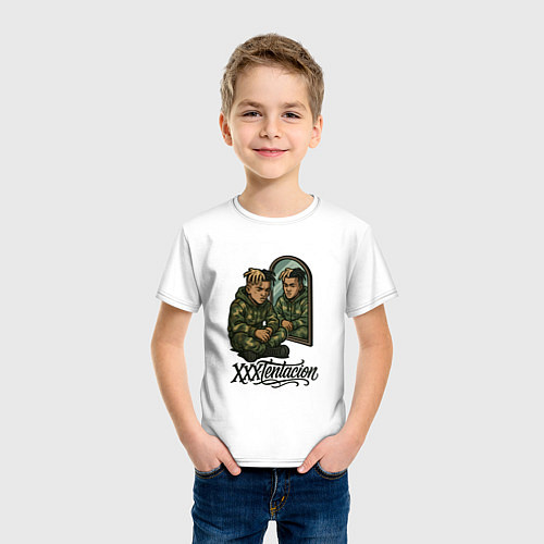 Детская футболка XXXTentacion сидит у зеркала / Белый – фото 3