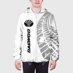 Куртка с капюшоном мужская Daewoo speed на светлом фоне со следами шин: по-ве, цвет: 3D-белый — фото 2