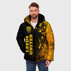 Куртка зимняя мужская Leeds United - gold gradient по-вертикали, цвет: 3D-черный — фото 2
