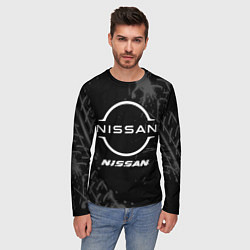 Лонгслив мужской Nissan speed на темном фоне со следами шин, цвет: 3D-принт — фото 2