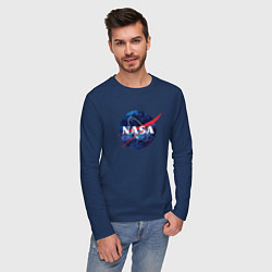 Лонгслив хлопковый мужской NASA: Cosmic Logo, цвет: тёмно-синий — фото 2