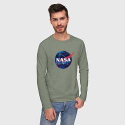 Лонгслив хлопковый мужской NASA: Cosmic Logo, цвет: авокадо — фото 2