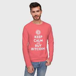 Лонгслив хлопковый мужской Keep Calm & Buy Bitcoin, цвет: коралловый — фото 2