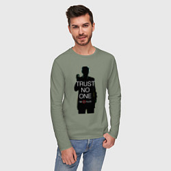 Лонгслив хлопковый мужской X files - курильщик, цвет: авокадо — фото 2