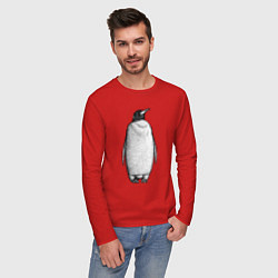 Лонгслив хлопковый мужской Пингвин стоит анфас, цвет: красный — фото 2
