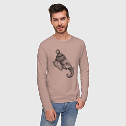 Лонгслив хлопковый мужской Слон в шапке, цвет: пыльно-розовый — фото 2