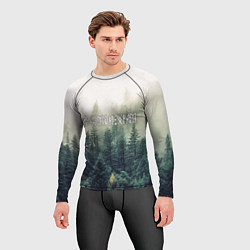 Рашгард мужской Лес мой храм - текстом рун, цвет: 3D-принт — фото 2