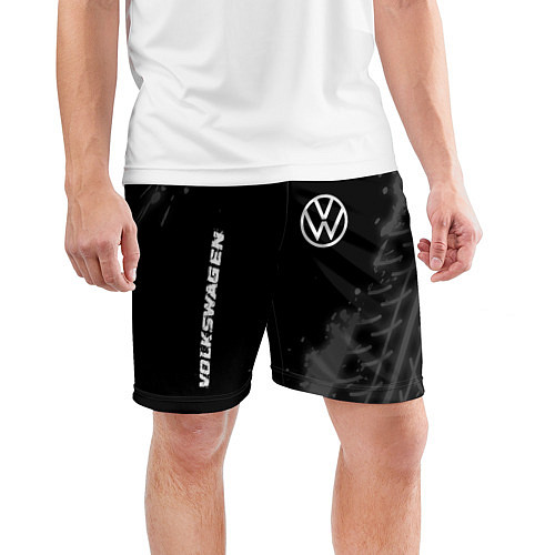 Мужские спортивные шорты Volkswagen speed на темном фоне со следами шин: на / 3D-принт – фото 3
