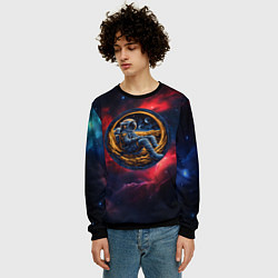 Свитшот мужской Космонавт сидит в луне, цвет: 3D-черный — фото 2