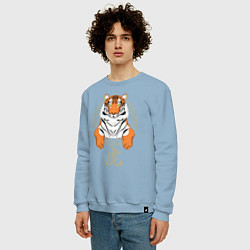 Свитшот хлопковый мужской Тигр в раме, цвет: мягкое небо — фото 2
