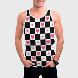Майка-безрукавка мужская Розовые сердечки на фоне шахматной черно-белой дос, цвет: 3D-белый — фото 2