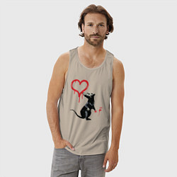 Майка мужская хлопок BANKSY БЭНКСИ крыса и сердце, цвет: миндальный — фото 2